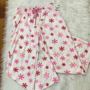 NWT Mixit Red and Pink Snowflake PJ  [210]